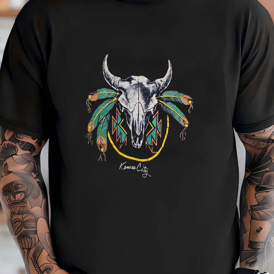 Vintage 1980s Kansas City Buffalo Skull Native American Graphic Tee Western Desert Tribal Art Print Retro Cowboy Rodeo Wildlife Shirt Size L T-shirt