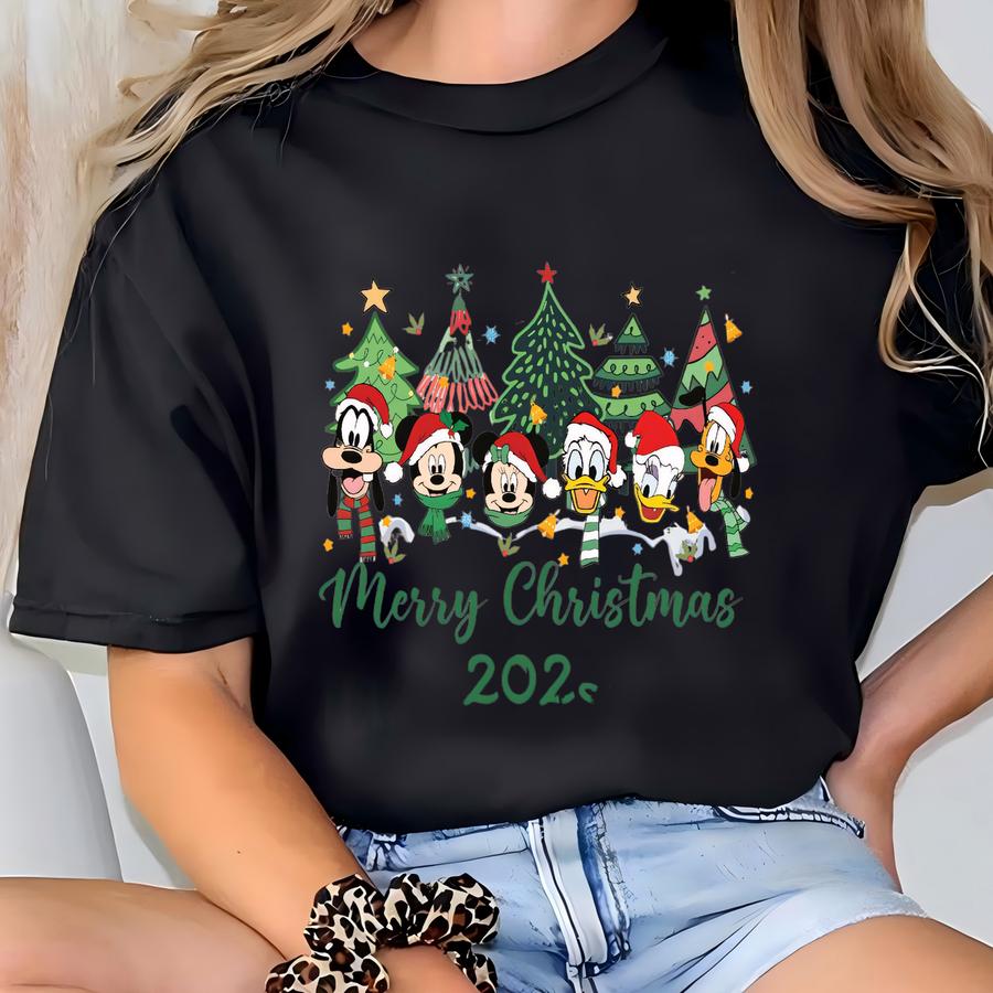 Merry Christmas 2025 Sweatshirt, Christmas Sweatshirt, Friends Merry Christmas Sweatshirt,christmas Land Holiday Hoodie T-shirt