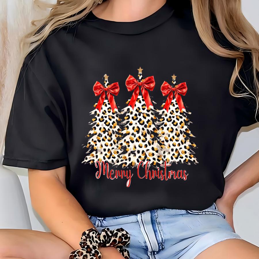 Merry Christmas Sweatshirt, Leopard Print Christmas Tree Sweatshirt, Coquette Christmas Bows Sweater, Women's Holiday Sweatshirt, Xmas Gifts T-shirt