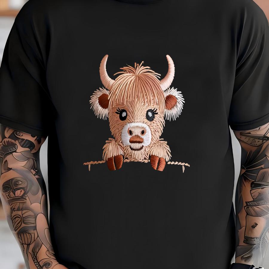Adorable Baby Highland Cow Hat , Rustic Farm Animal Lovers Gift Idea T-shirt
