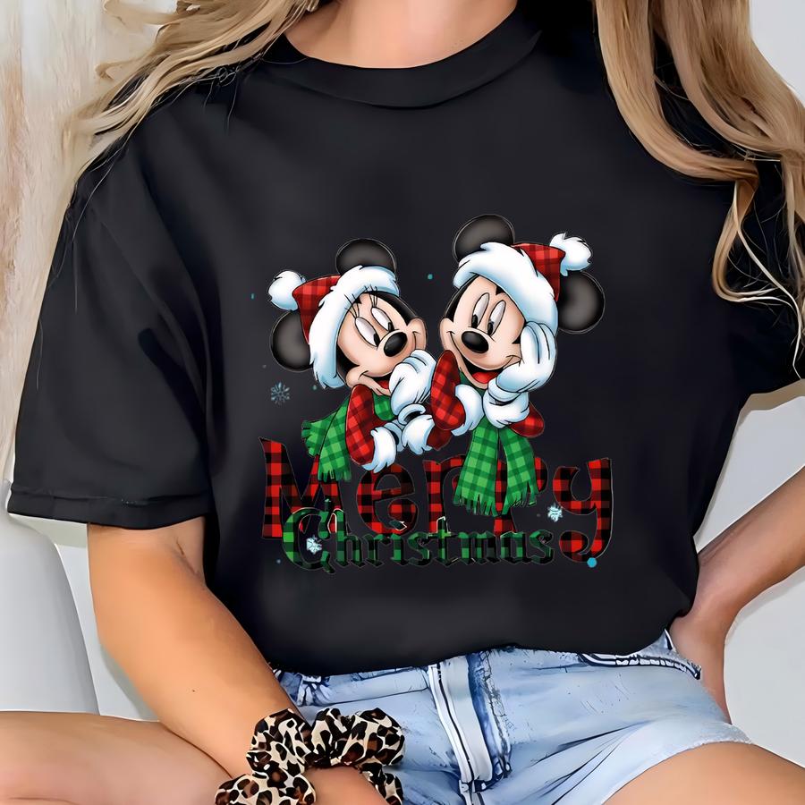 Friends Christmas Shirt, 's Very Merry Christmas Party 2025 Tshirt, Land Holiday Family Christmas Tee T-shirt