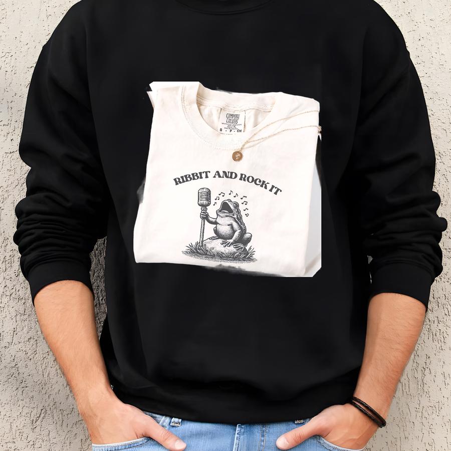 Funny Frog Shirt Ribbit Tshirt Singing Frog Retro Tee Amphibian Band Shirt Cute Frog Gift For Music Lover Gift For Frog Lover Sweatshirt