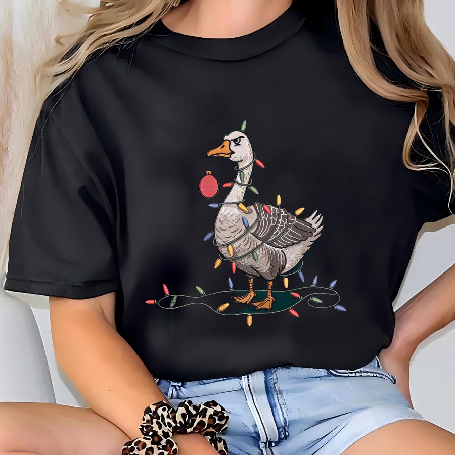 Christmas Goose Lights Sweatshirt: Funny Animals Christmas Sweatshirt | Christmas Gift T-shirt