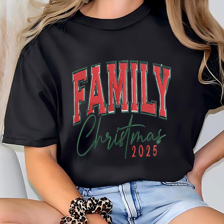 Family Christmas 2025 Sweatshirt: Festive Family Christmas Gift T-shirt