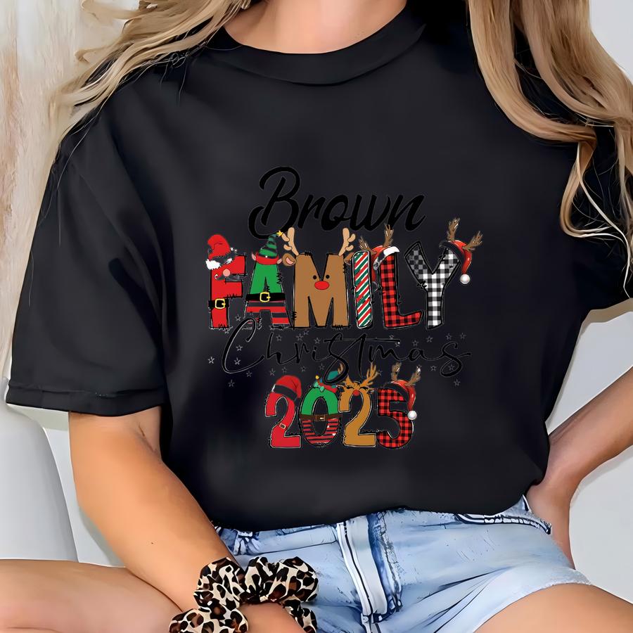 Custom Family Name Christmas Sweatshirt: 2025 Xmas Crewneck T-shirt