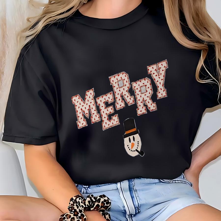 Christmas Holiday Crewneck Sweatshirt ,merry Christmas Gift,womens Christmas Sweatshirt T-shirt