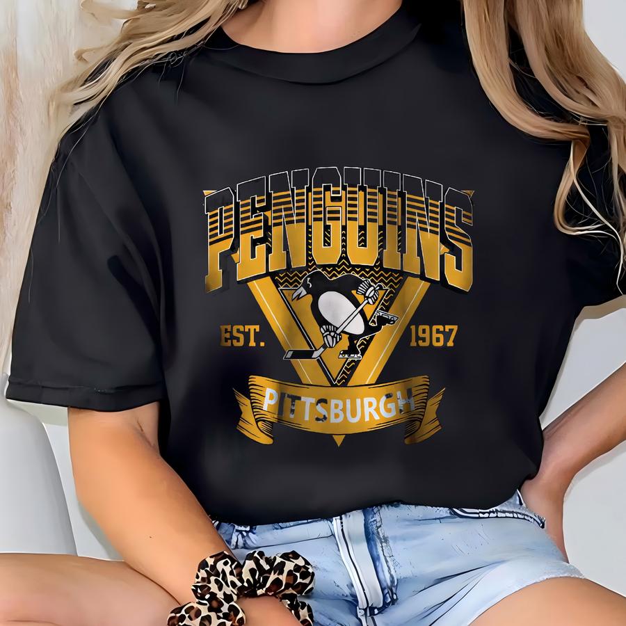 Pittsburgh Penguin Sweatshirt, Vintage Pittsburgh Hockey Shirt, Pittsburgh Hockey Crewneck, Penguins Hockey Youth Sweater, Hockey Fan Gift T-shirt