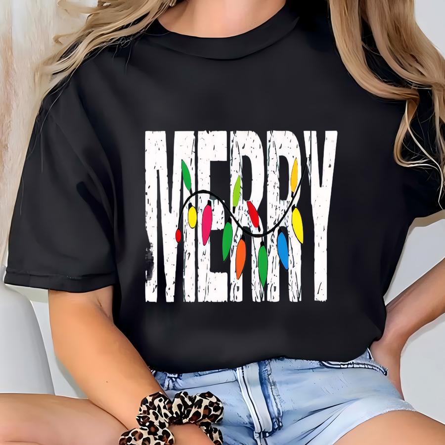 ® Merry Christmas Lights Shirt, Matching Family Holiday Shirts, Retro Merry Crewneck, Xmas Gift, Christmas Lights Hoodie T-shirt