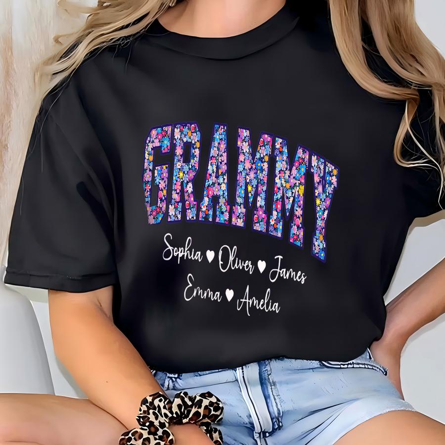 Personalized Grammy Sweatshirt, Floral Grammy Sweatshirt With Grandkids, Cute Grammy Gift, Mother's Day Gifts, Gifts For Grandparents T-shirt
