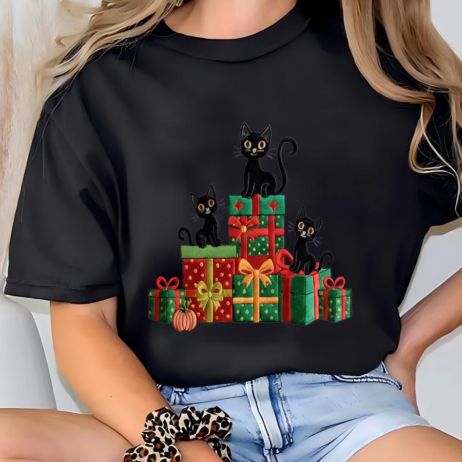 Christmas Black Cats Sweatshirt, Cute Holiday Cat Lover Sweater, Festive Kitty Crewneck, Funny Xmas Gift, Cozy Winter Pet Shirt T-shirt