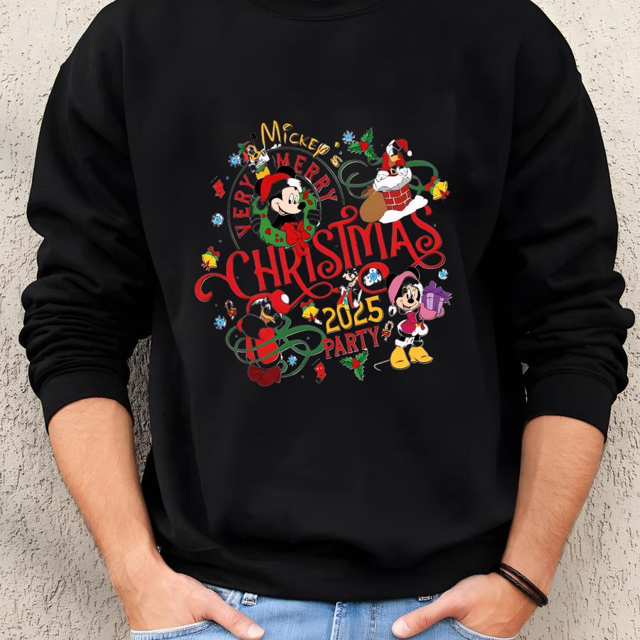 ® 2-sided 's Very Merry Christmas Party 2025 Shirt, Santa And Friends Group Christmas Lights Shirt Sweatshirt