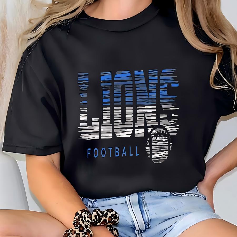 Vintage Detroit Football Crop Top, Mascot Game Day Crop Top, Detroit Football Crop Top, Game Day Outfit Crop Top, Detroit Fan Crop Top T-shirt