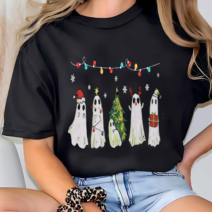 Ghost Christmas Sweatshirt, Merry Christmas Tshirt, Cute Ghost Christmas Tee, Retro Ghost Xmas Sweatshirt, Funny Holiday Clothes Women T-shirt