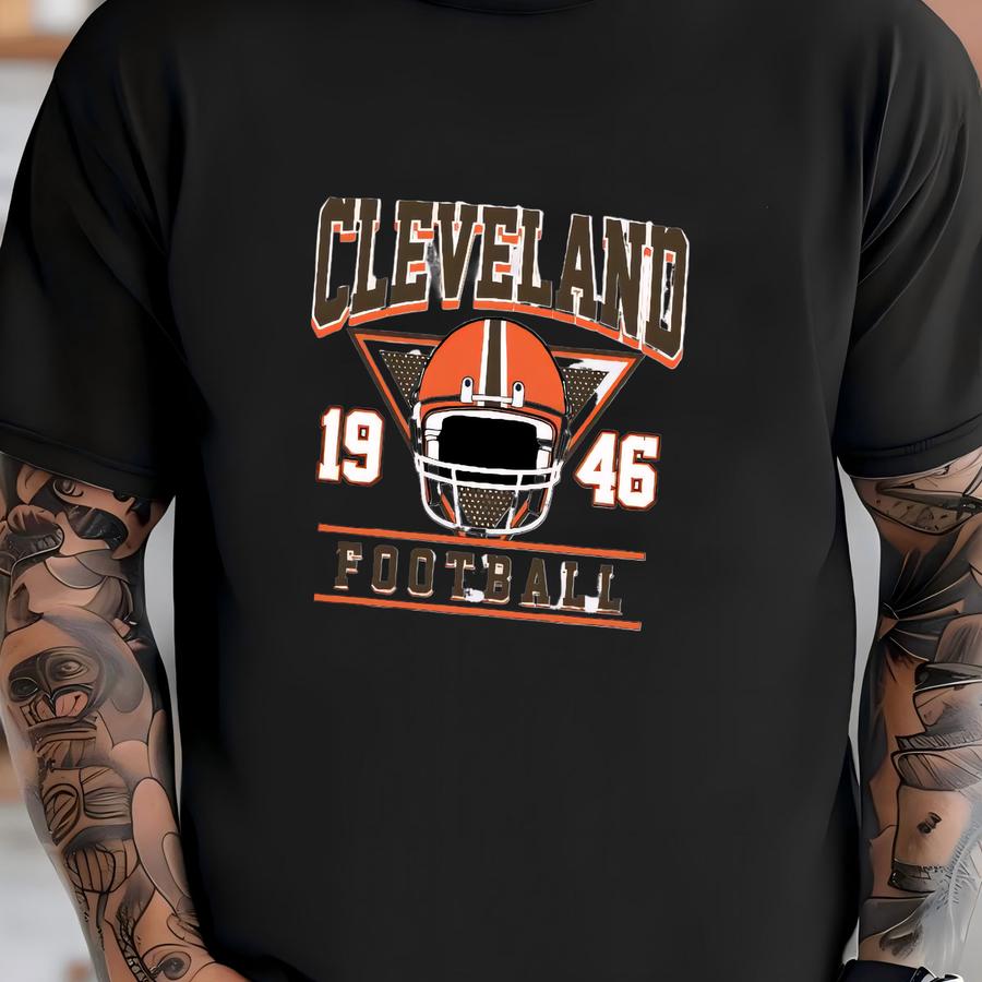 Vintage Style Cleveland Football Shirt, Cleveland Football Team T Shirt, Retro Cleveland , Cleveland Football Shirt T-shirt