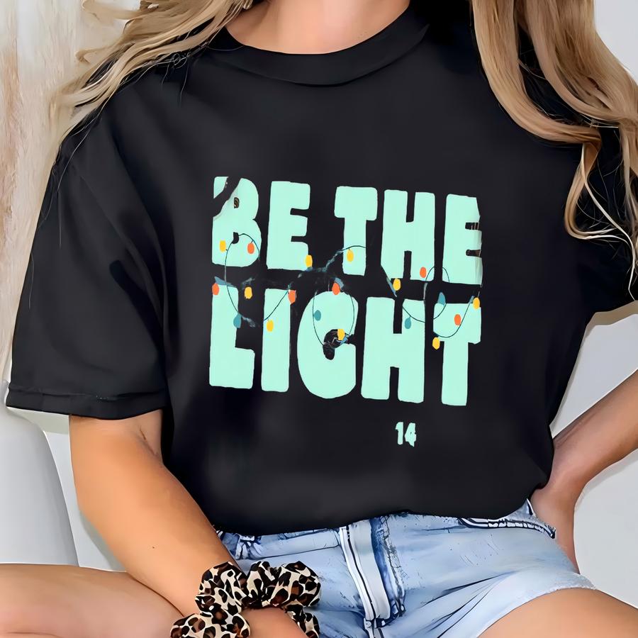 ® Christian Christmas Tee: Be The Light, Matthew 5 14 Shirt T-shirt