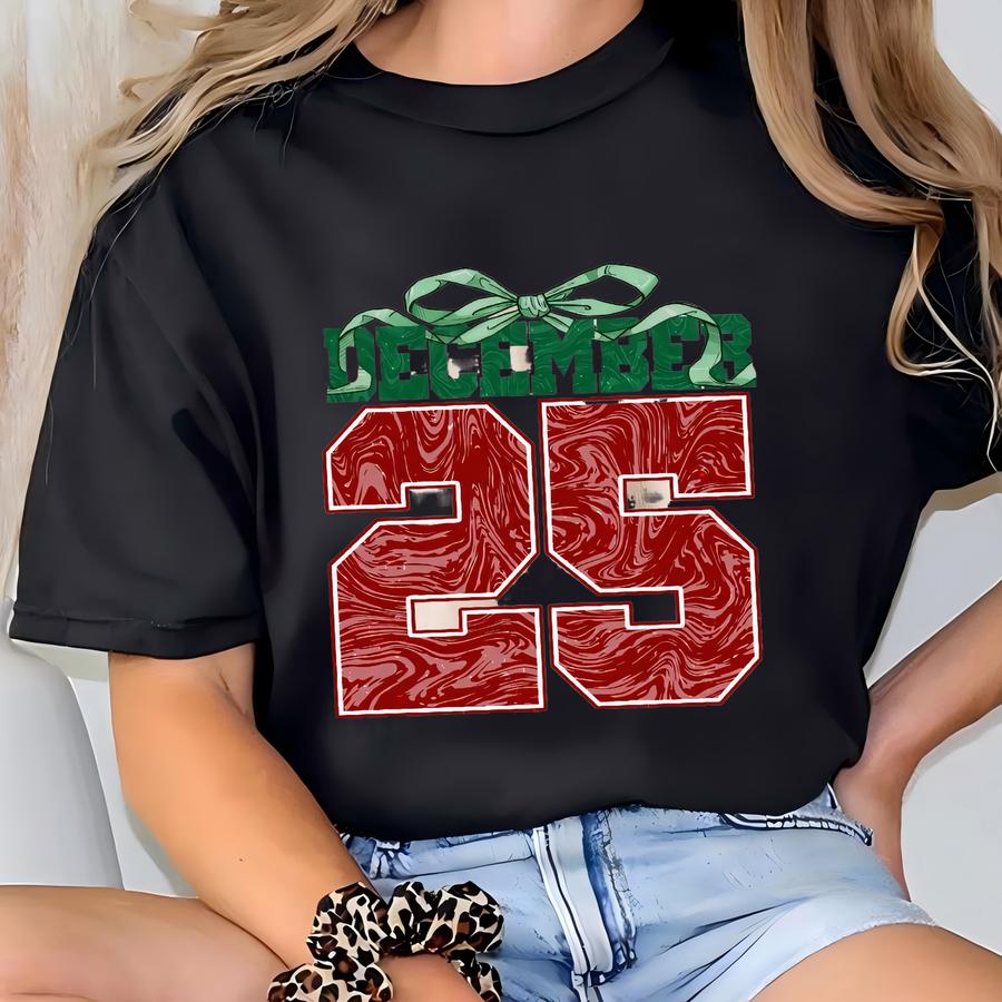 Retro Christmas Sweatshirt, December 25 Shirt, Holiday Clothing, Womens Christmas Shirts, Christmas Crewneck, Christmas Gift, Winter Sweater T-shirt
