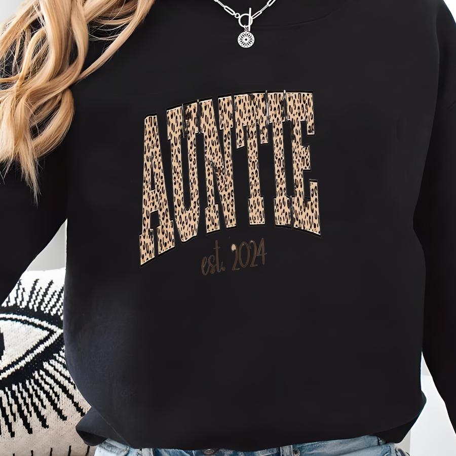 Custom Leopard Auntie Sweatshirt With Kid Name On Sve, Personalized Auntie Sweatshirt Gift For Auntie, Christmas Gift Auntie Est 2025 Tee Sweatshirt