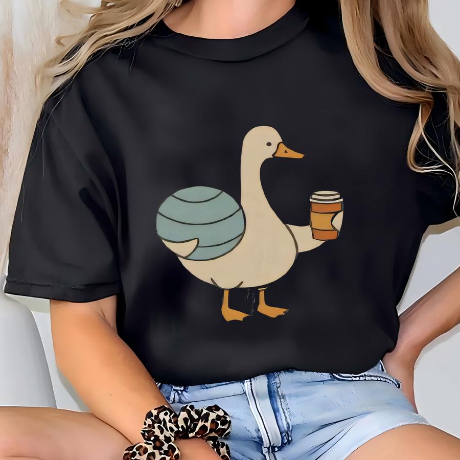 Funny Doula Goose Sweatshirt, Birth Doula Crewneck, Postpartum Doula Shirt, Doula Gift, Gift For Doula, Labor Delivery, Birth Shirt T-shirt