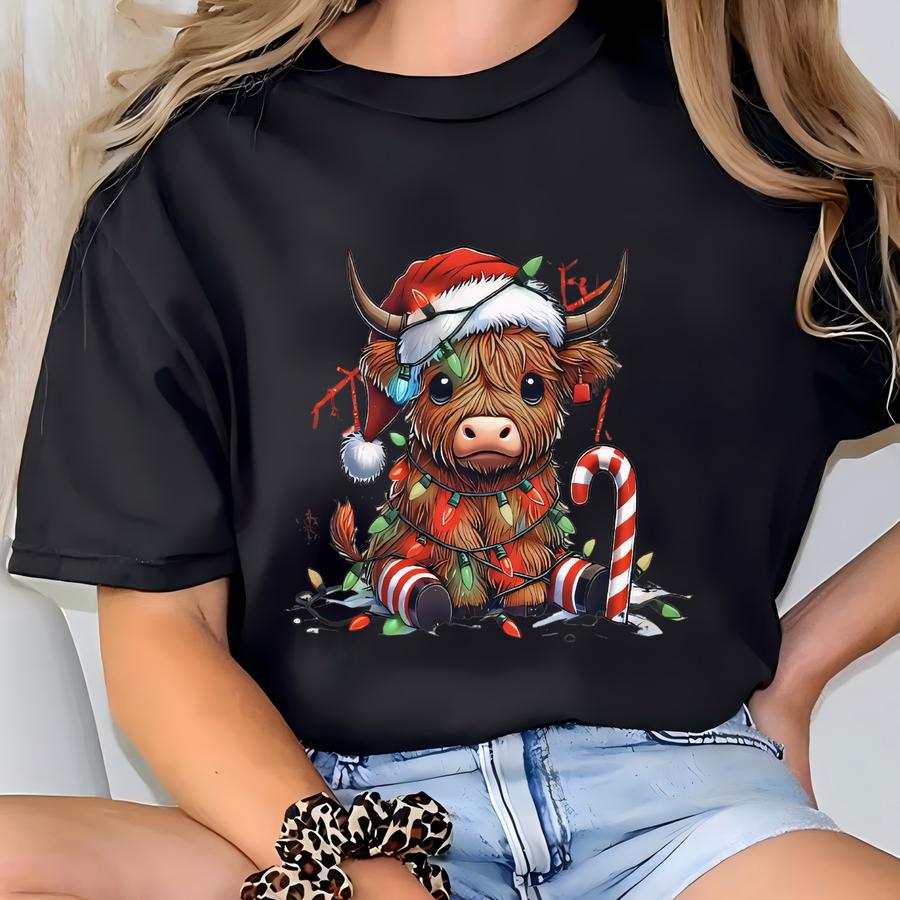 Christmas Lights Cow Sweatshirt, Christmas Cow Shirt, Funny Animals Shirt, Christmas Highland Cow Crewneck, Christmas Shirt, Christmas Gifts T-shirt