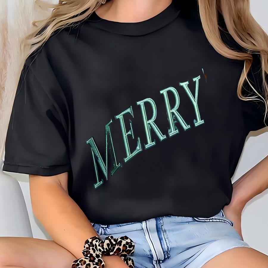Christmas Sweatshirt: Merry Holiday Crewneck T-shirt