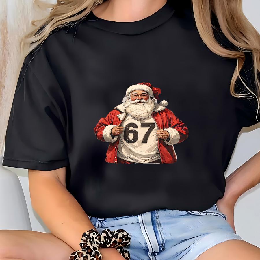 Retro Santa Says Six Seven Funny Christmas Shirt, Generation Z, Funny Santa Shirt, Viral Internet Meme Humor Shirt, 67 Number Meme Shirts T-shirt