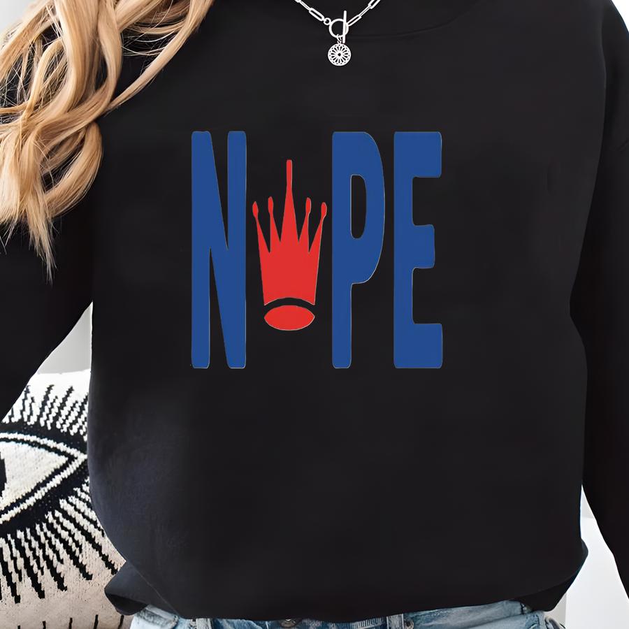No Kings Protest Sweatshirt, Anti Monarchy Graphic Pullover, Revolutionary Statement Crewneck, Political Activism Graphic Tshirt Sweatshirt