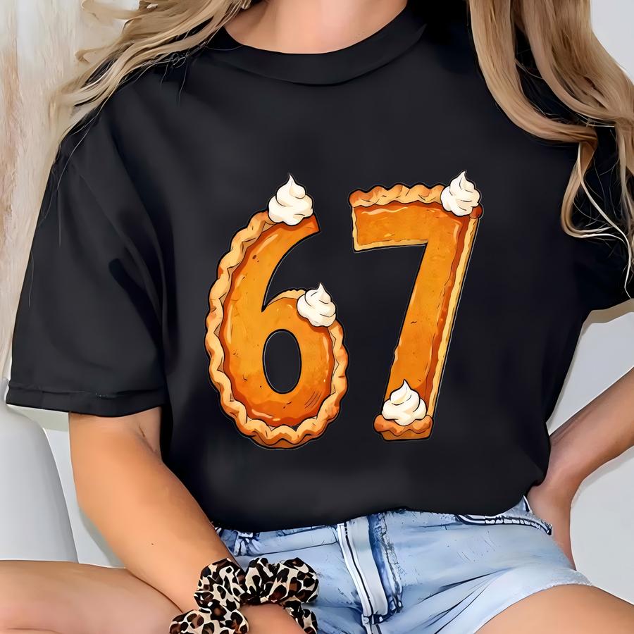 Funny 6 7 Pumpkin Pie Sweatshirt, Viral Meme Holiday Shirt, Six Seven Christmas Crewneck, Cozy Thanksgiving To Christmas Gift T-shirt