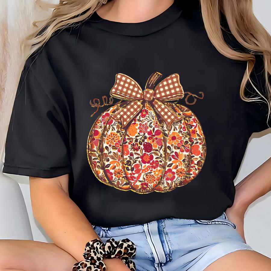 Faux Patchwork Pumpkin Sweatshirt, Retro Pumpkin Tshirt, Fall Gift, Pumpkin Season Shirt, Thanksgiving Tee,family Thanksgiving Gift,thankful T-shirt