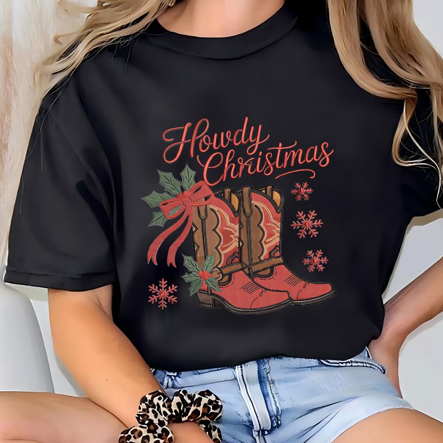 Howdy Christmas Boots Sweatshirt: Western Cowboy Boots Sweatshirt T-shirt