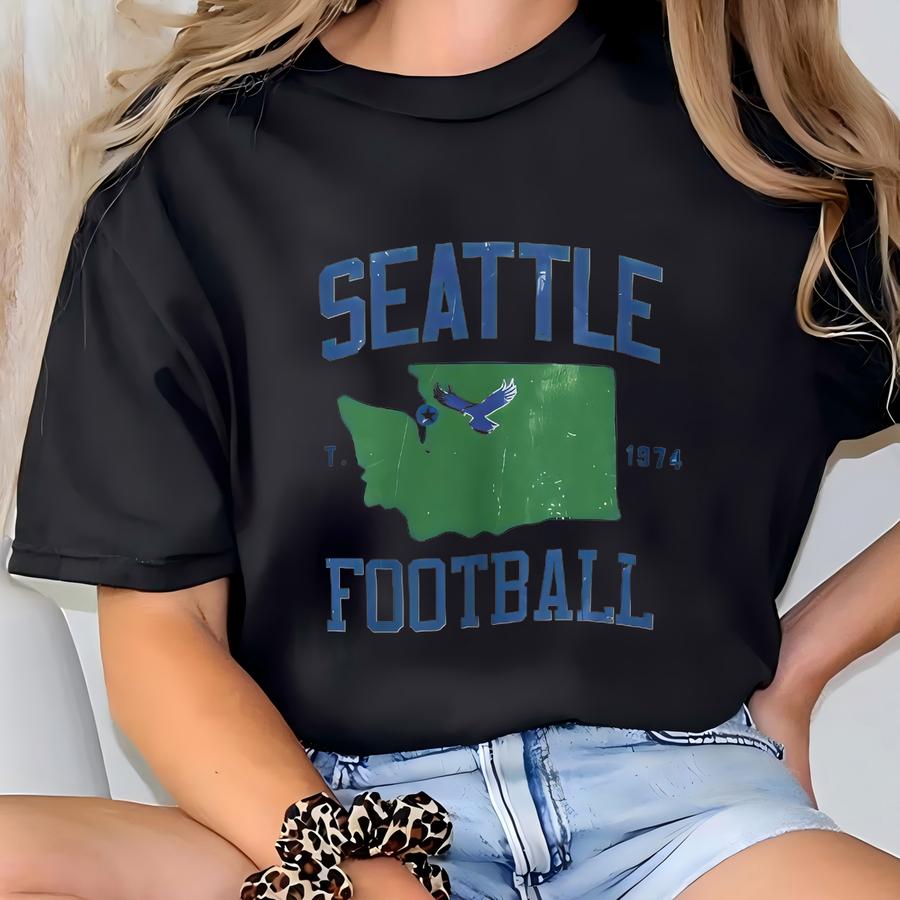Vintage Seahawks Sweatshirt, Football Unisex Sweatshirt, Gift For Fan, Sport Clothing, Seattle Seahawks, Football Team 2025 T-shirt